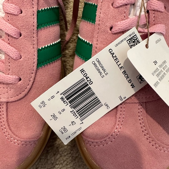 Adidas GAZELLE BOLD SHOES in True Pink/Green/Cloud White 9.5 NWT - Picture 4 of 6